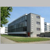 Gropius, Bauhaus, Dessau, photo gaku., flickr.jpg